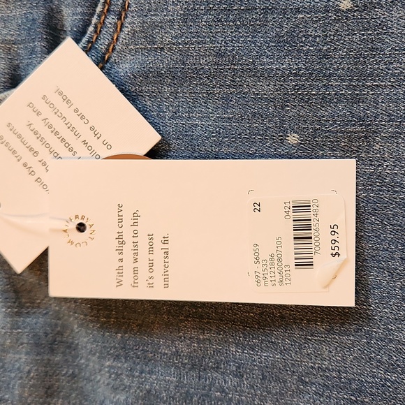 Lane Bryant Flex Magic Waistband Signiture Fit Mid-Rise Boyfriend Midi Short - Picture 5 of 9